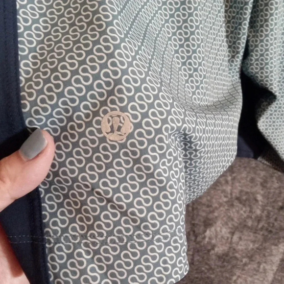 Lululemon 9" built in shorts running shorts size Medium Men - Picture 4 of 10